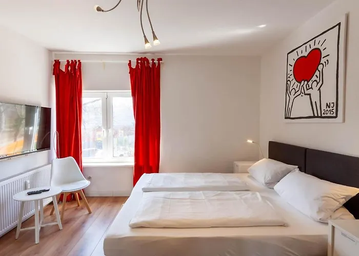 Grosses Schuetzenchalet Mit 25 Qm Dachterrasse Апартаменты *