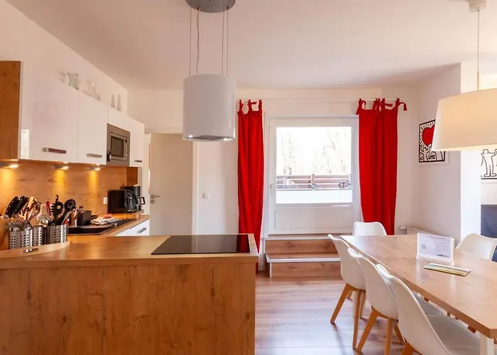 Grosses Schuetzenchalet Mit 25 Qm Dachterrasse Апартаменты