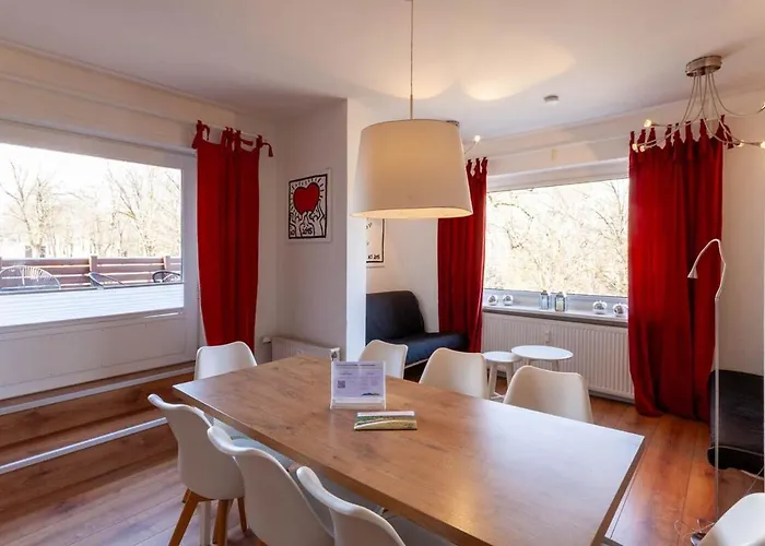 Grosses Schuetzenchalet Mit 25 Qm Dachterrasse *